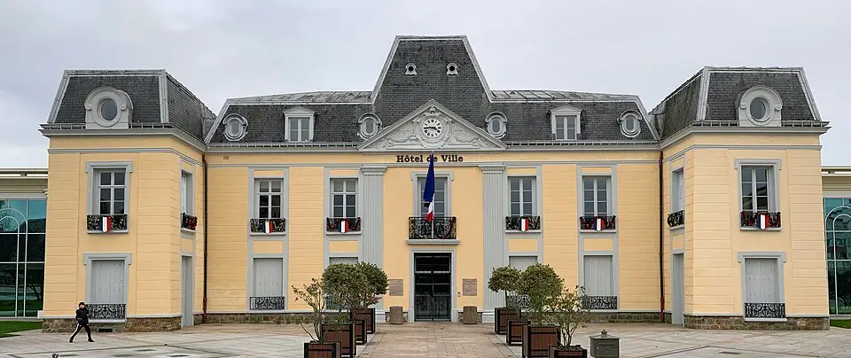 Hôtel_Ville_Gagny_5