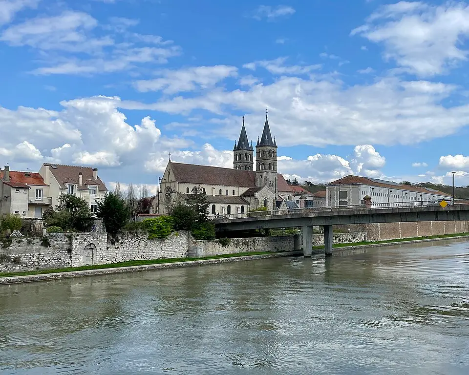 Melun_-_collégiale_(2023)