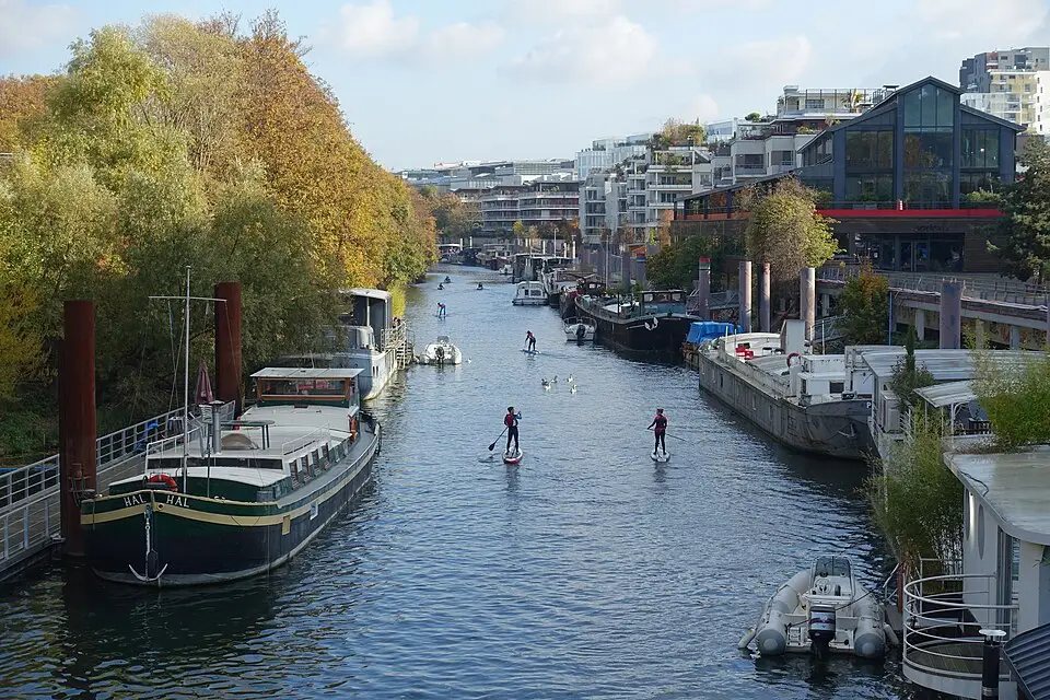 Petit_Bras_de_Seine_@_Issy-les-Moulineaux_@_Paris_(30184037683)