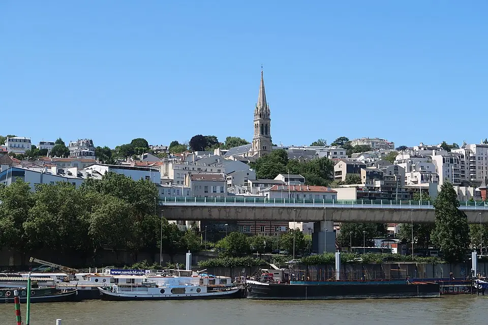 Saint-Cloud_vu_du_pont_de_Saint-Cloud_5