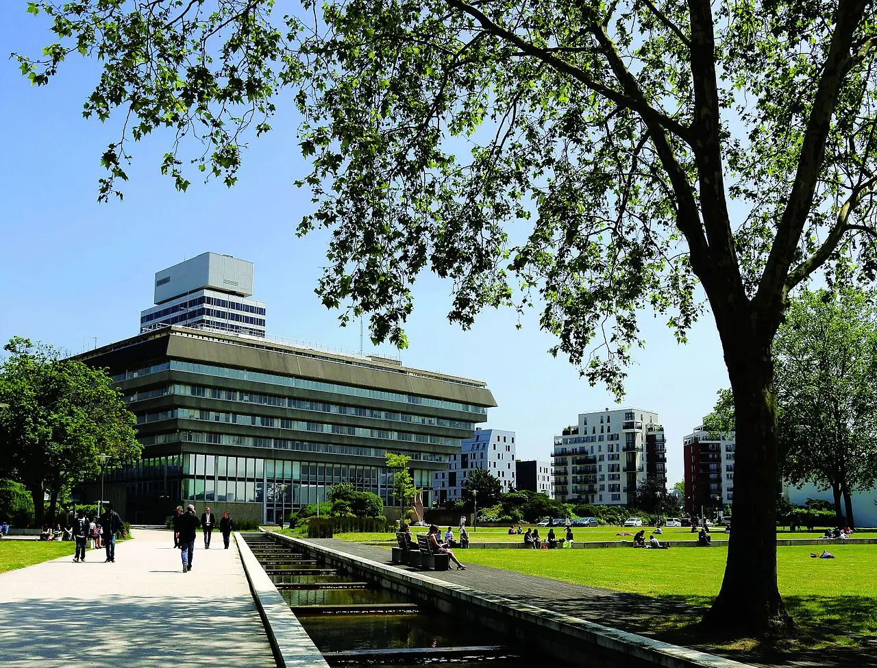 Cergy_Grand_Centre_Parc_François_Mitterrand©L_Pages