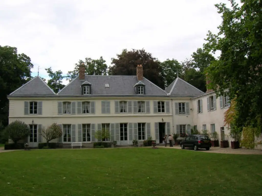 Chateau_du_merle_Blanc-Avrainville